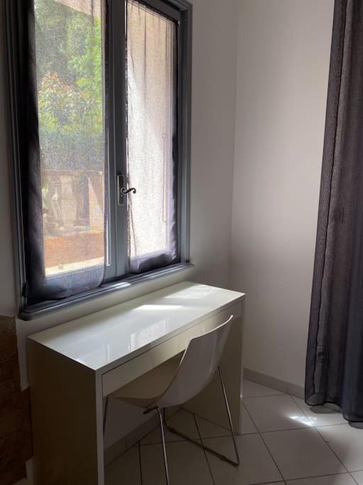 Villa Serenice - F2 Au Calme, Climatise, Wifi Et Parking Gratuit Esterno foto
